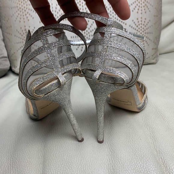 STEVE MADDEN | silver glitter pointed toe heels - Picture 7 of 7